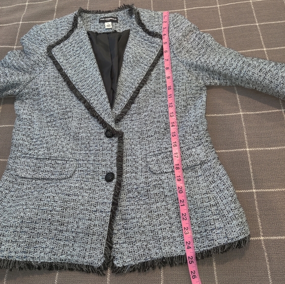 Karl Lagerfeld Boucle Blazer - Picture 4 of 12